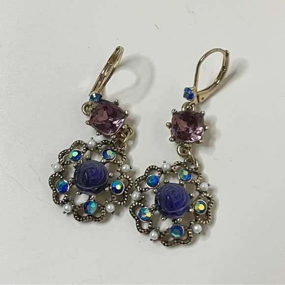 Betsey Johnson Carved Flower Medallion Gem Drop Earrings - Picture 5 of 6